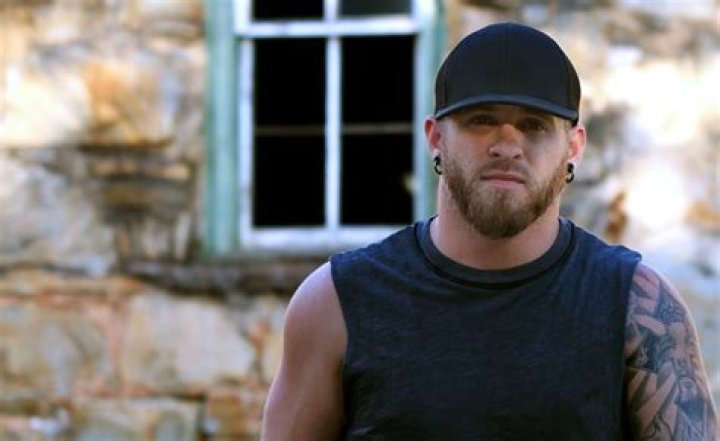 Brantley Gilbert Announces The Ones That Like Me 2018 Tour – Celeb Secrets Country