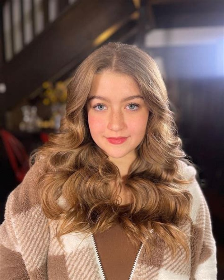 Claire RockSmith Phone Number, WhatsApp Number Contact No Mobile