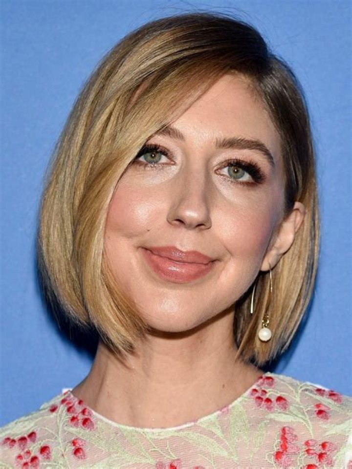 Heidi Gardner Net Worth, Height, Teeth, Braces, Bio