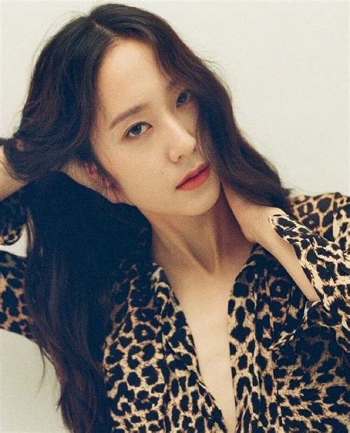 Who is Krystal Jung? Age, Wiki, Height, Boyfriend, Biography, Parents & Movies