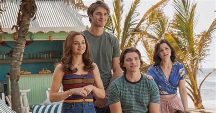 Elle's Choice of College Is the Unexpected Pick in 'The Kissing Booth 3' (SPOILERS)